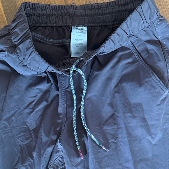 TOPO women’s hiking pants - Picture 2 of 11